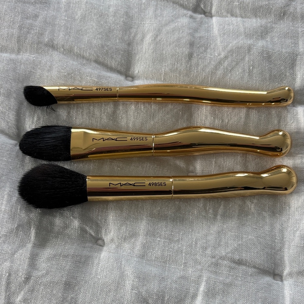 MAC Cosmetics Makeup Brushes